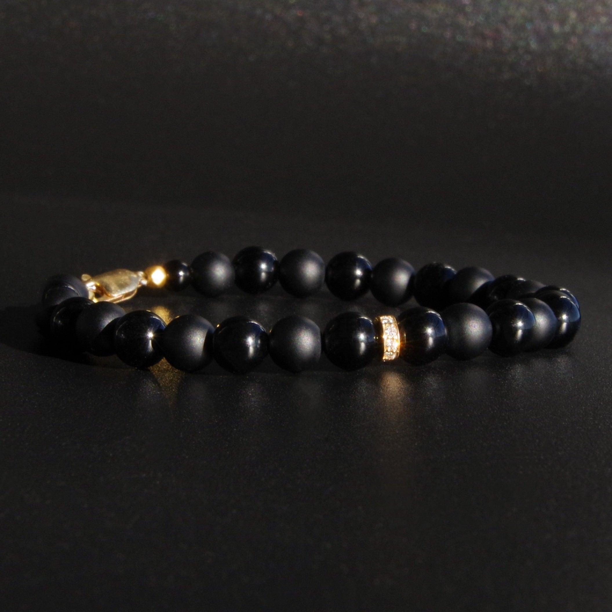 SPIRITUAL BEADS BRACELET IN ONYX, 18K GOLD & DIAMONDS